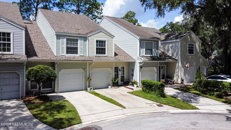 3519 Woodwards Cove Ct, Jacksonville, FL 32223