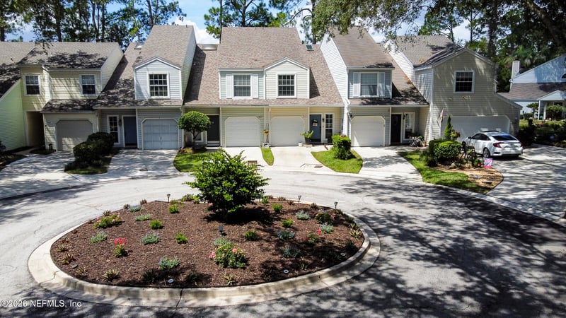3519 Woodwards Cove Ct, Jacksonville, FL 32223