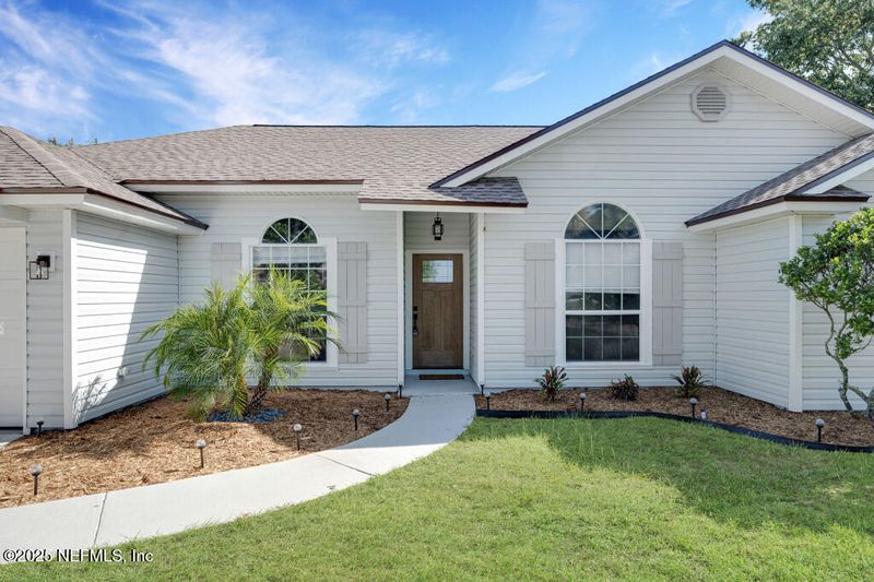 352 Hartwell Ter, Jacksonville, FL 32225