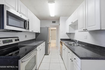 355 Monument Rd #10 D1, Jacksonville, FL 32225