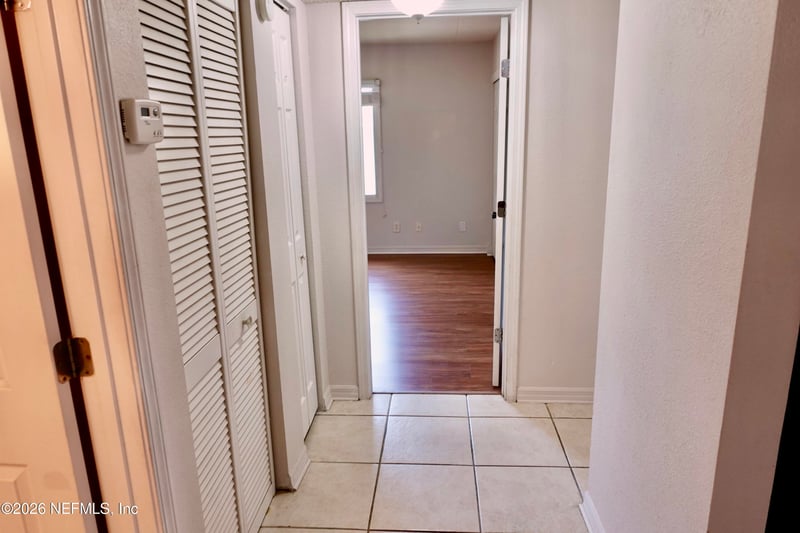 355 Monument Rd #20 D2, Jacksonville, FL 32225