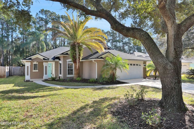 3553 Avalon Cove Dr E, Jacksonville, FL 32224