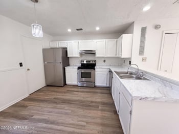 3561 Rain Forest Dr W, Jacksonville, FL 32277