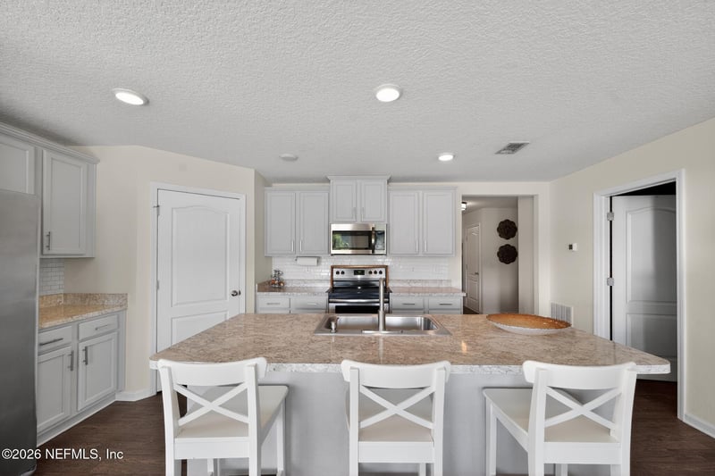 3572 Shiner Dr, Jacksonville, FL 32226