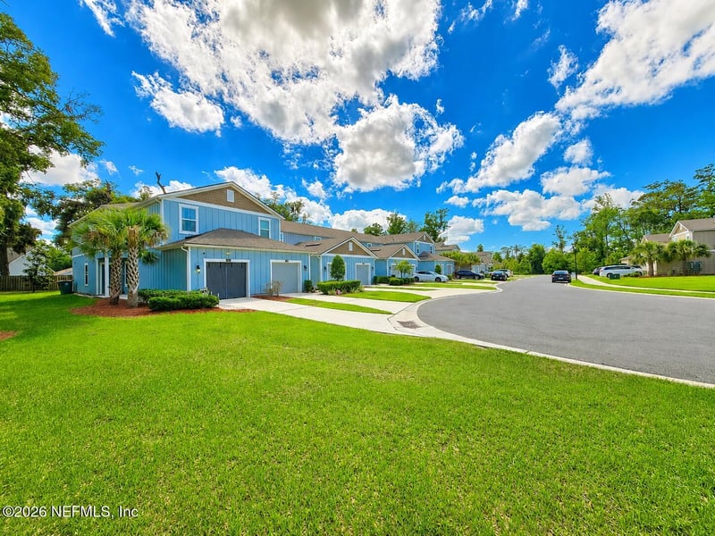 358 Aralia Ln, Jacksonville, FL 32216