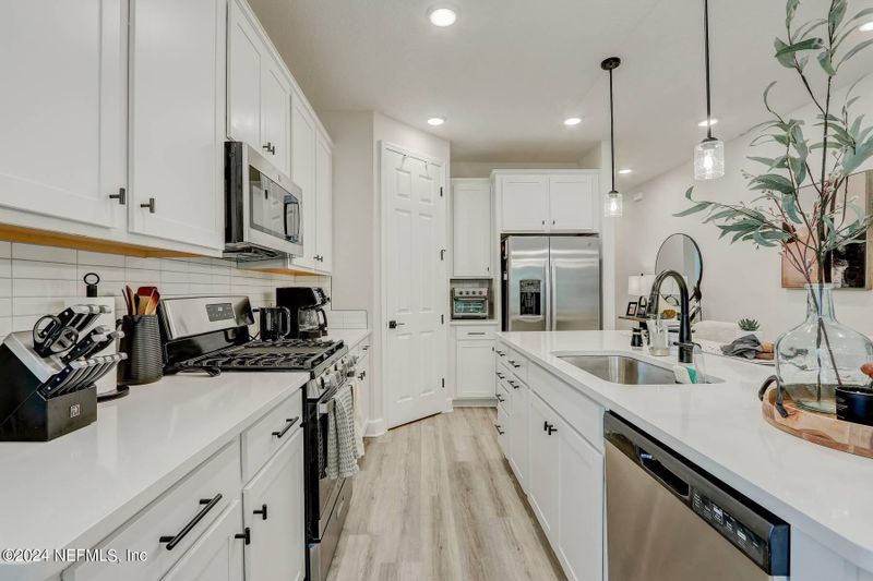 3581 Cunningham Rd, Orange Park, FL 32065