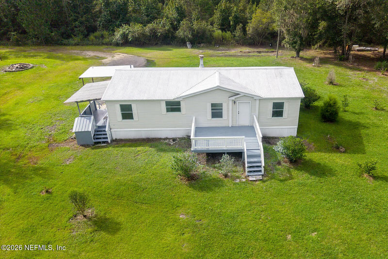 3583 NW 216th St, Lawtey, FL 32058