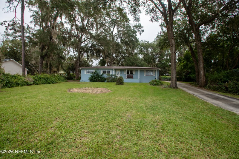359 SE 4th Ave, Melrose, FL 32666