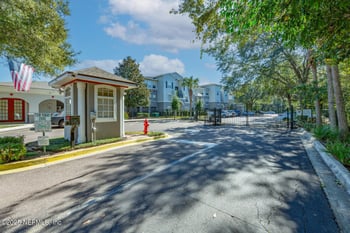 3591 Kernan Blvd S #807, Jacksonville, FL 32224