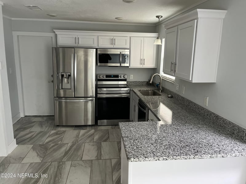3596 Cypress St, Jacksonville, FL 32205
