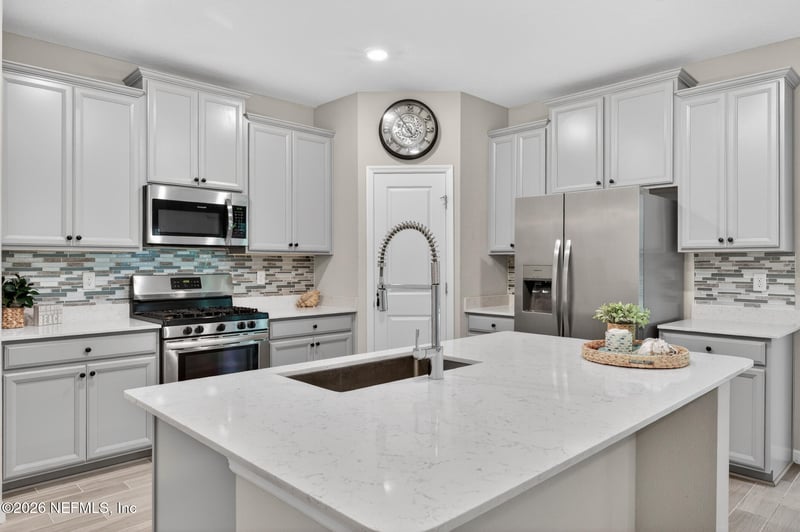 36 Renew Ct, St Johns, FL 32259