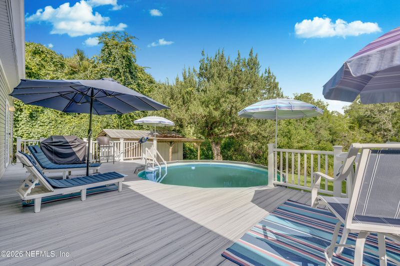 360 Lakeshore Dr, St Augustine, FL 32095