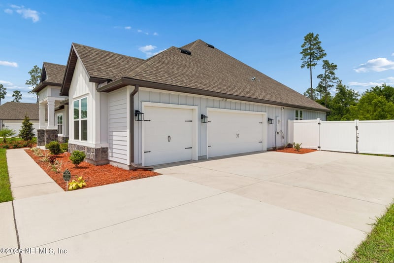 36063 Pitch Ln, Hilliard, FL 32046