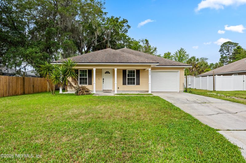 363 Roberts St N, Green Cove Springs, FL 32043