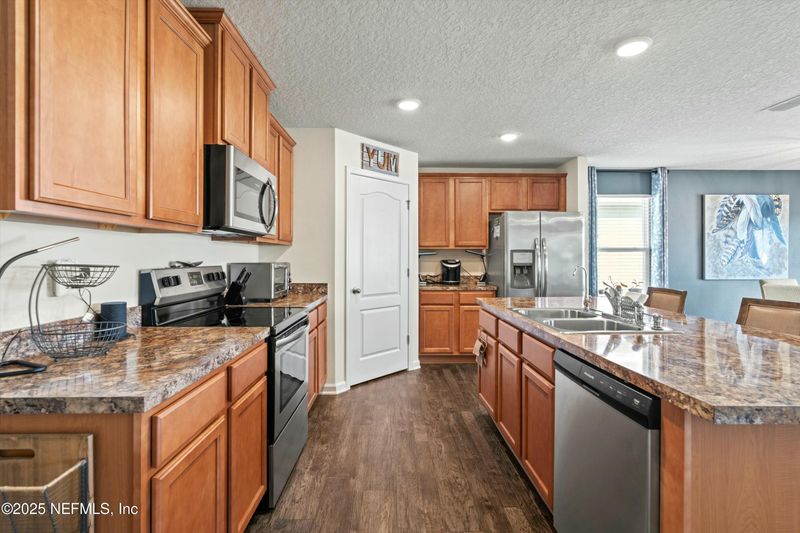 3631 Shiner Dr, Jacksonville, FL 32226