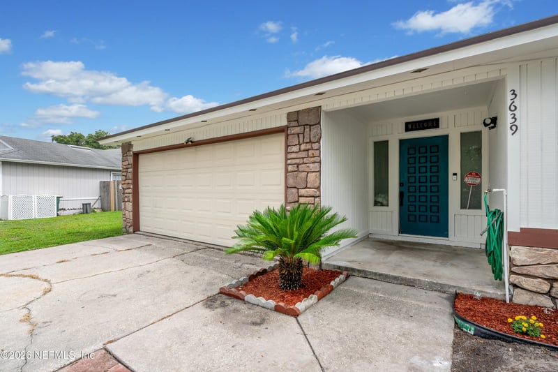 3639 Lone Eagle Rd, Jacksonville, FL 32257