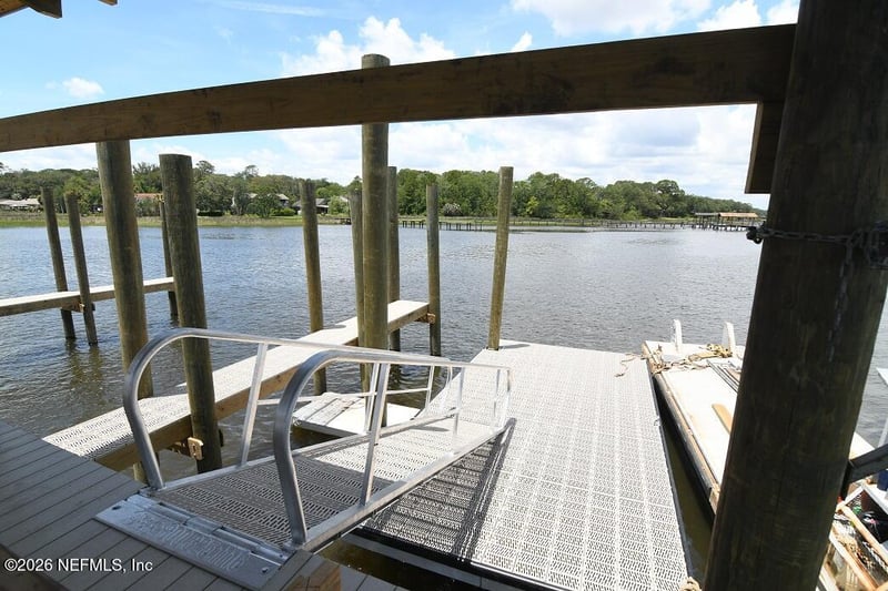 3641 Wells Landing Ct, Jacksonville, FL 32277