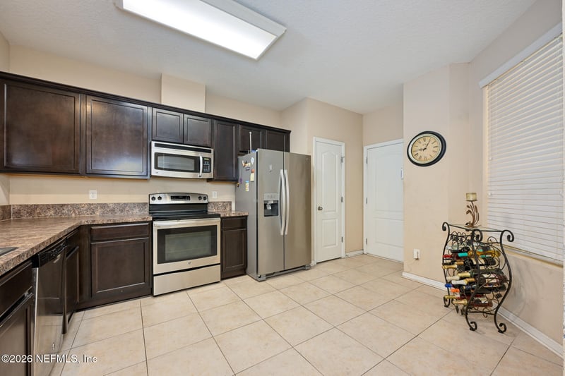 3645 Hartsfield Forest Cir, Jacksonville, FL 32277