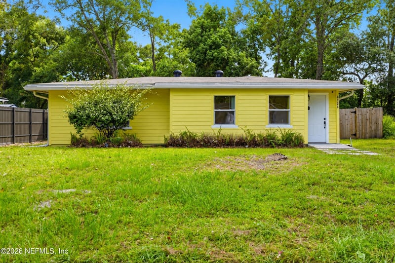 3648 Cedar Dr, Jacksonville, FL 32207