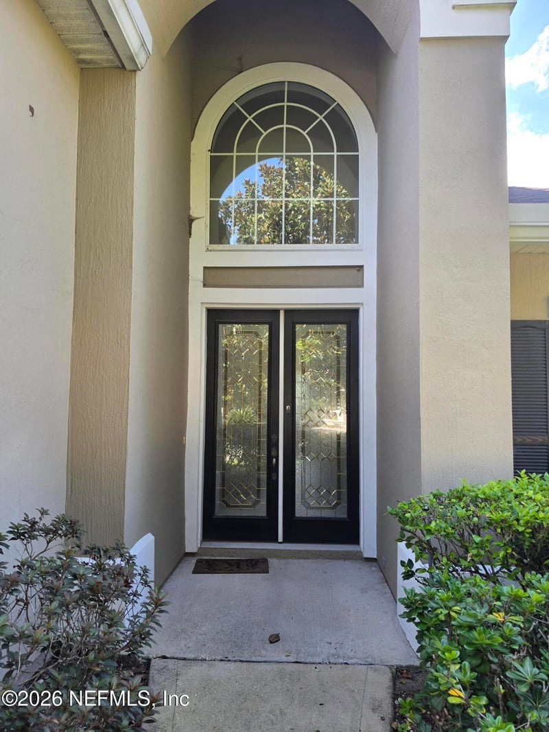 3678 Victoria Lakes Dr E, Jacksonville, FL 32226