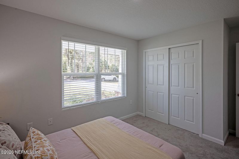 369 Drone St, Jacksonville, FL 32218