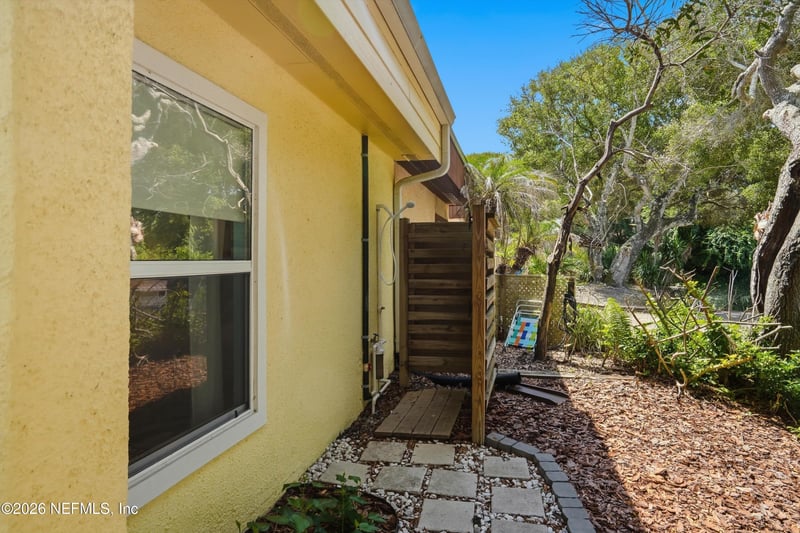 3701 Windjammer Ln, St Augustine, FL 32084