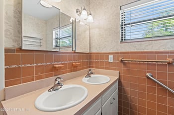 3704 San Viscaya Dr, Jacksonville, FL 32217