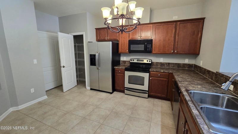3706 Hartsfield Forest Cir, Jacksonville, FL 32277
