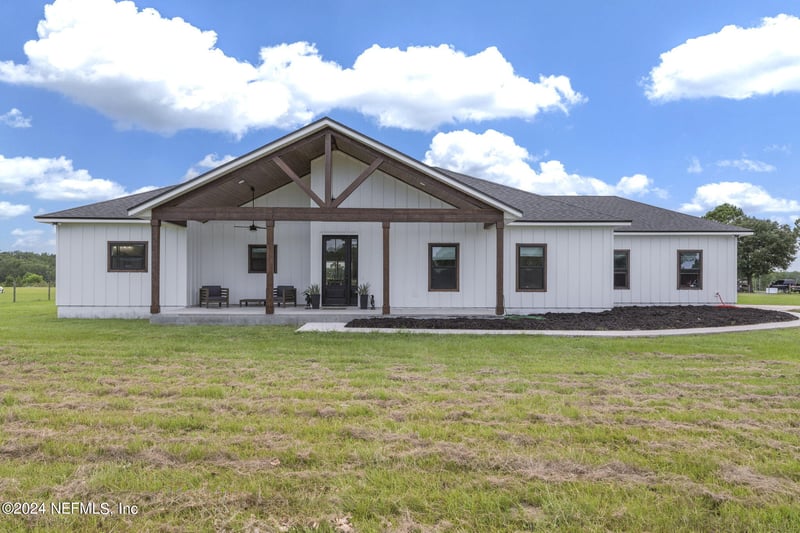 371270 Kings Ferry Rd, Hilliard, FL 32046