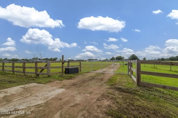 371270 Kings Ferry Rd, Hilliard, FL 32046
