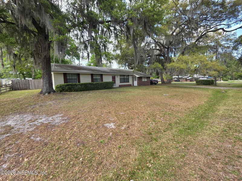 37204 W Third St INCLUDES ADJACENT LOT, Hilliard, FL 32046