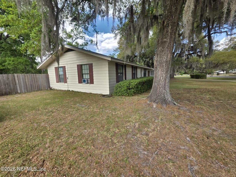 37204 W Third St INCLUDES ADJACENT LOT, Hilliard, FL 32046