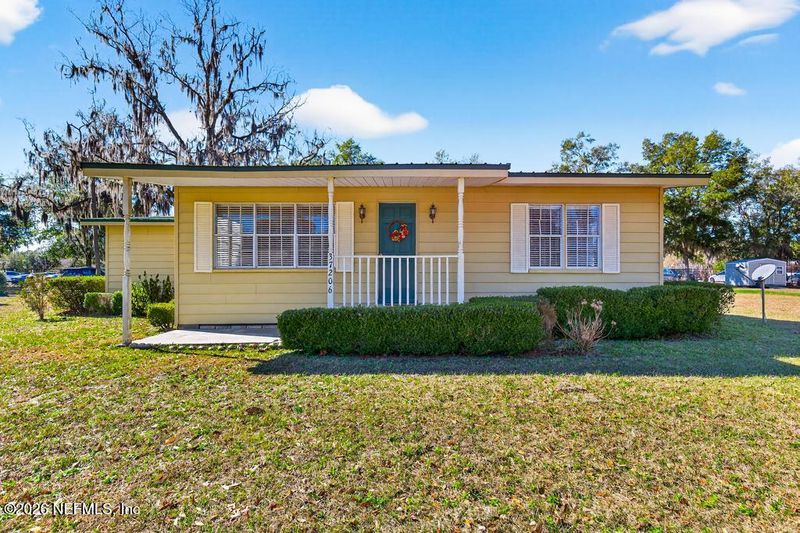 37206 Cypress Ln, Hilliard, FL 32046