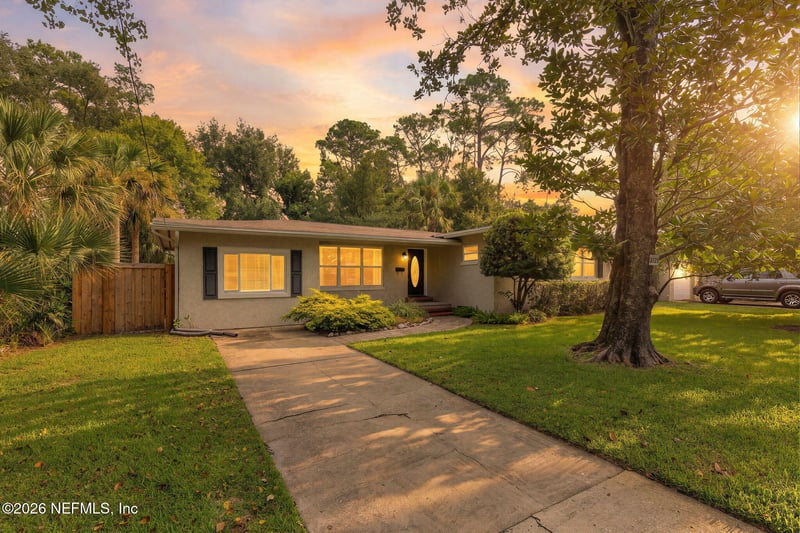 3721 Via De La Reina, Jacksonville, FL 32217
