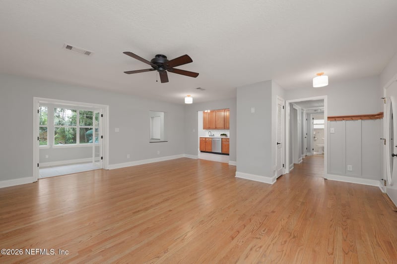 3721 Via De La Reina, Jacksonville, FL 32217
