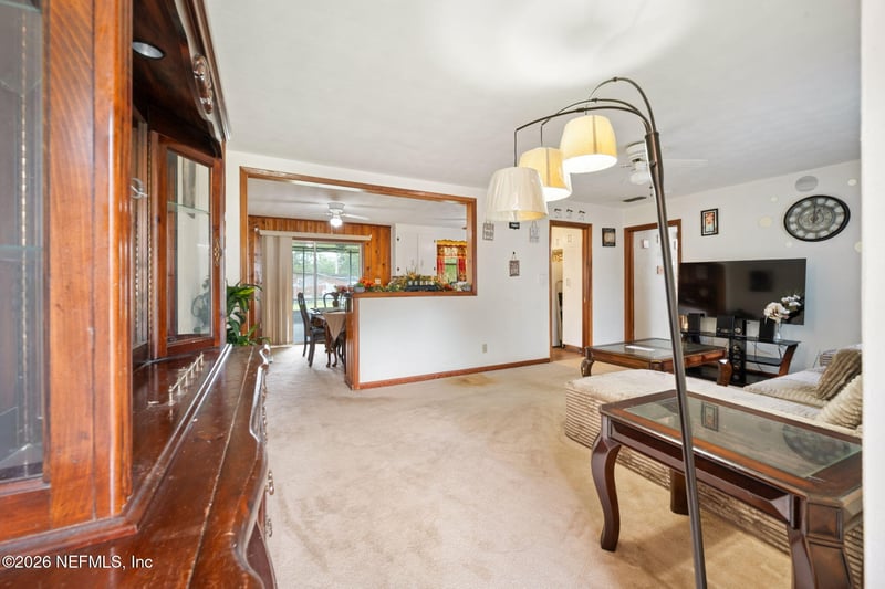 3722 Hoover Ln, Jacksonville, FL 32277
