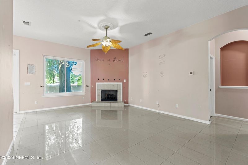 3724 Ft Caroline Harbor Dr, Jacksonville, FL 32225