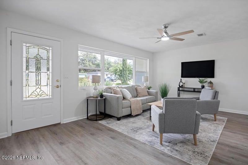 3738 Hoover Ln, Jacksonville, FL 32277