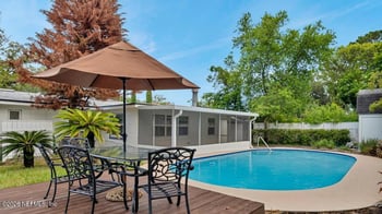 3738 Hoover Ln, Jacksonville, FL 32277