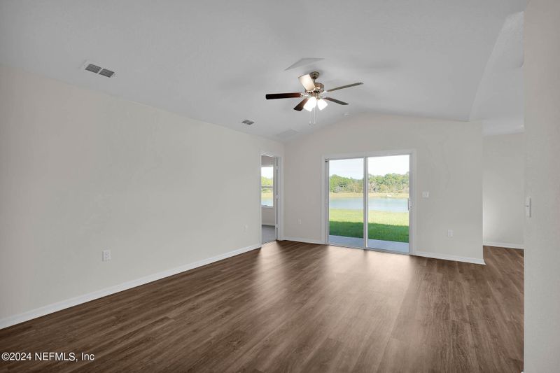 37458 Whisper Way, Hilliard, FL 32046