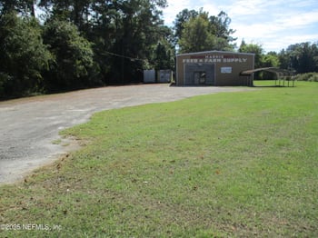 37461 W First St, Hilliard, FL 32046