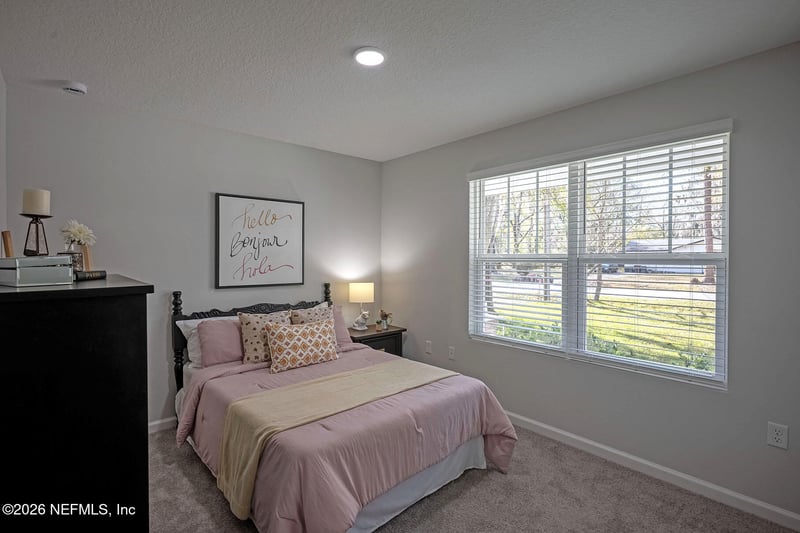 375 Drone St, Jacksonville, FL 32218