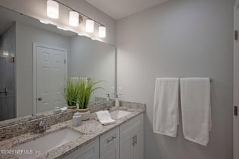 375 Drone St, Jacksonville, FL 32218