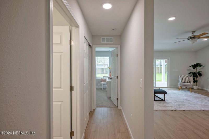 375 Jet St, Jacksonville, FL 32218