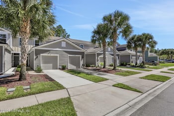 375 Servia Dr, St Johns, FL 32259