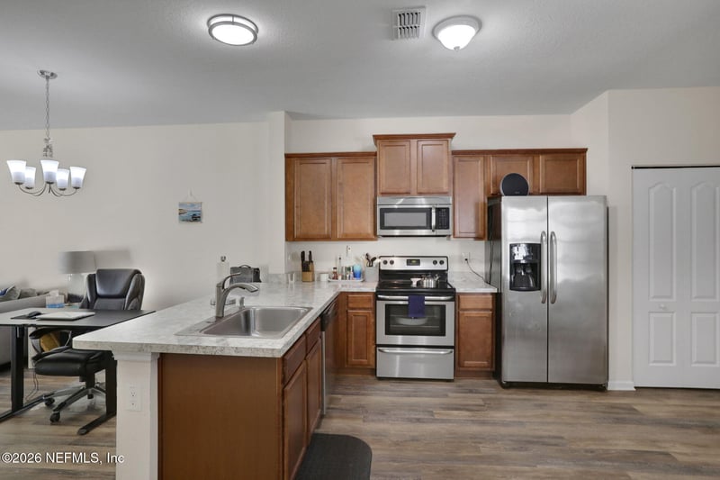 375 Servia Dr, St Johns, FL 32259