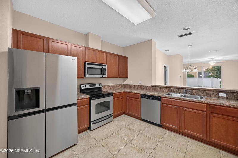 3762 Hartsfield Forest Cir, Jacksonville, FL 32277