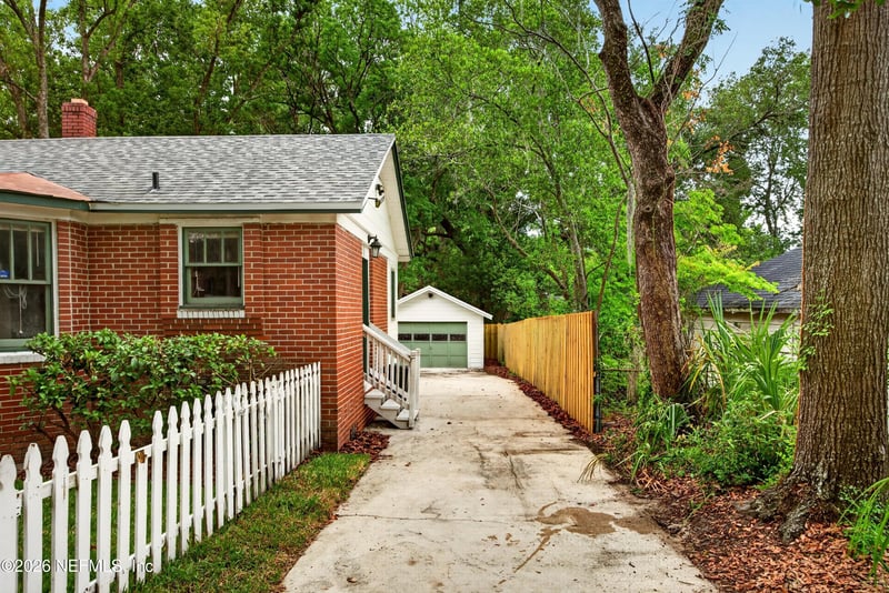 3766 Sommers St, Jacksonville, FL 32205