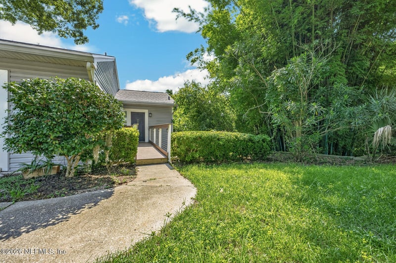 3767 Hermitage Rd E, Jacksonville, FL 32277