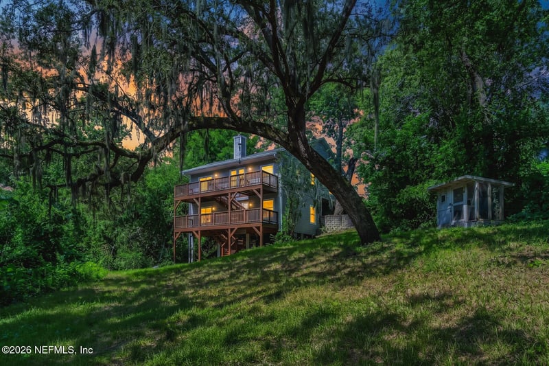 3767 Hermitage Rd E, Jacksonville, FL 32277